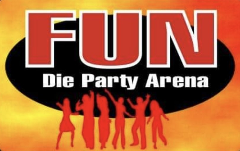 Logo FUN Die Party Arena mit tanzenden Silhouetten